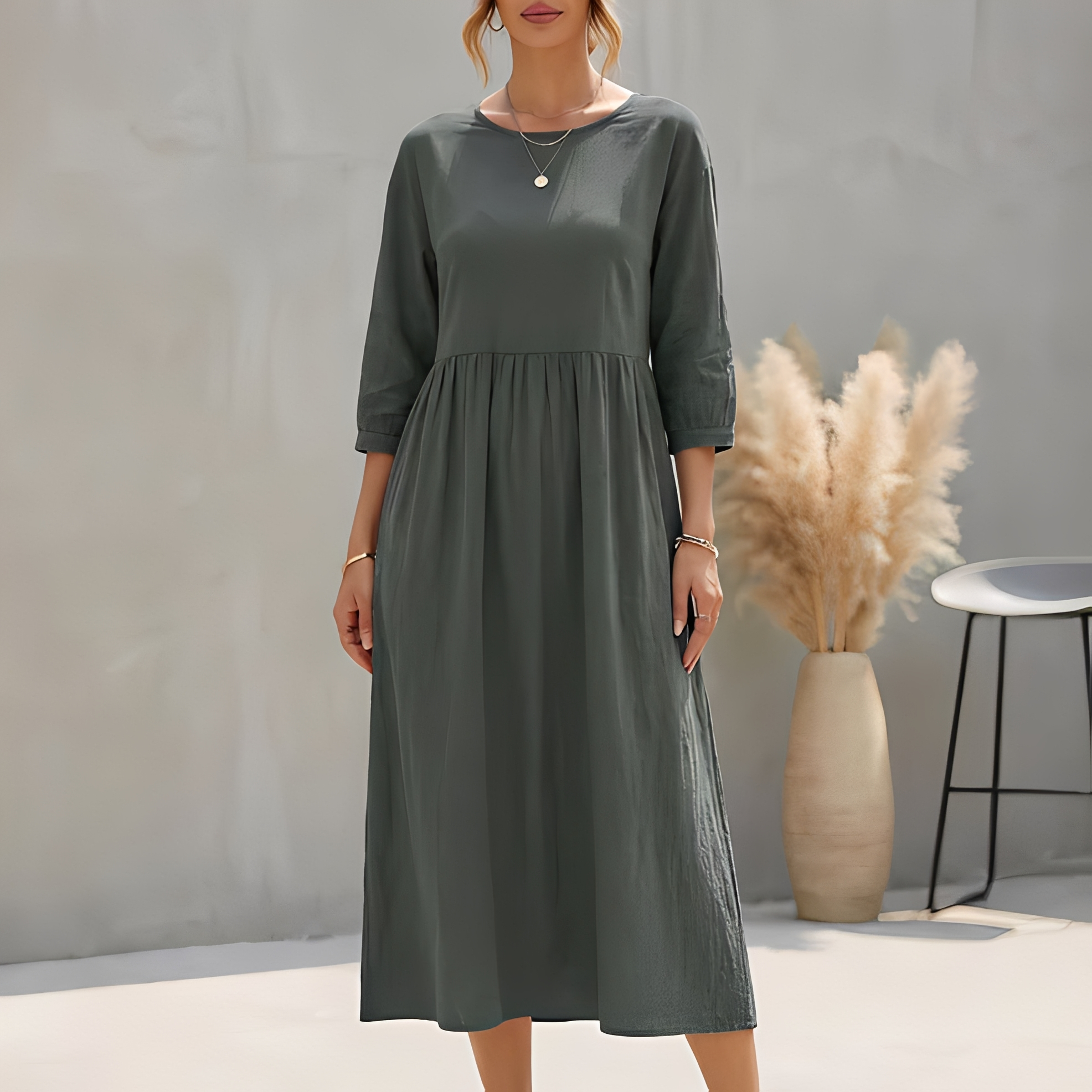 Fanny | Robe midi d'été fluide Gris, photo studio