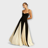 Lison | Robe longue à godets et décolleté cœur