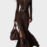 Adrianna | Robe longue en suédine marron ceinturée à fermeture éclair