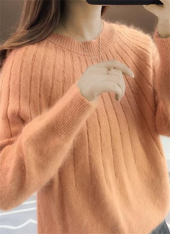 Alodia | Pull en maille douillet et moelleux à col rond Orange, photo studio