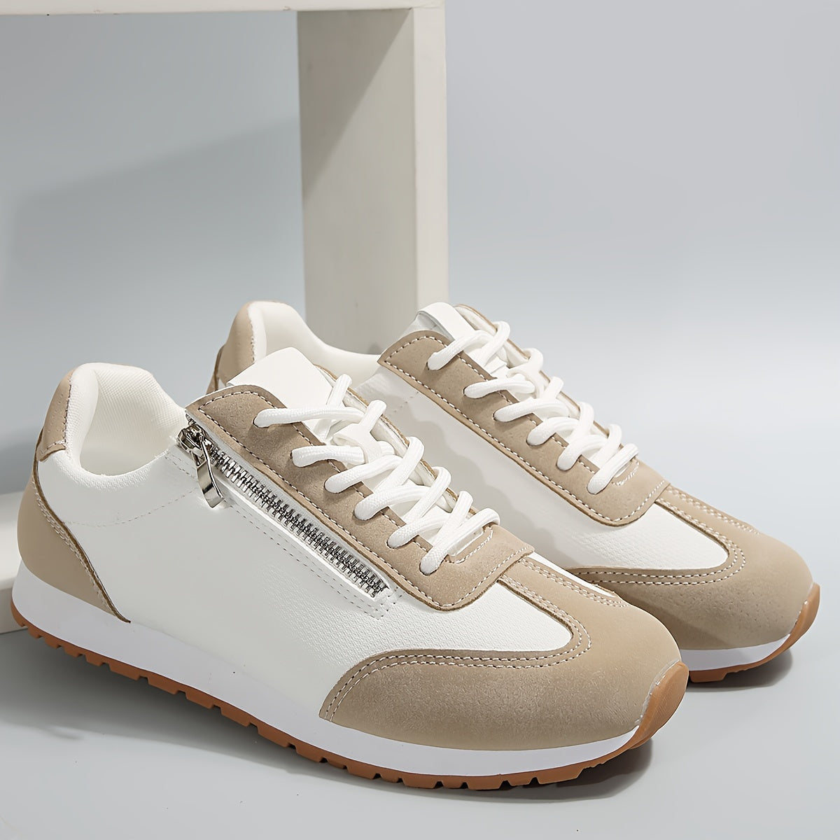Cadiz™ Orthopedic Shoes Blanc, photo studio