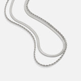 Collier doré avec pendentif circulaire