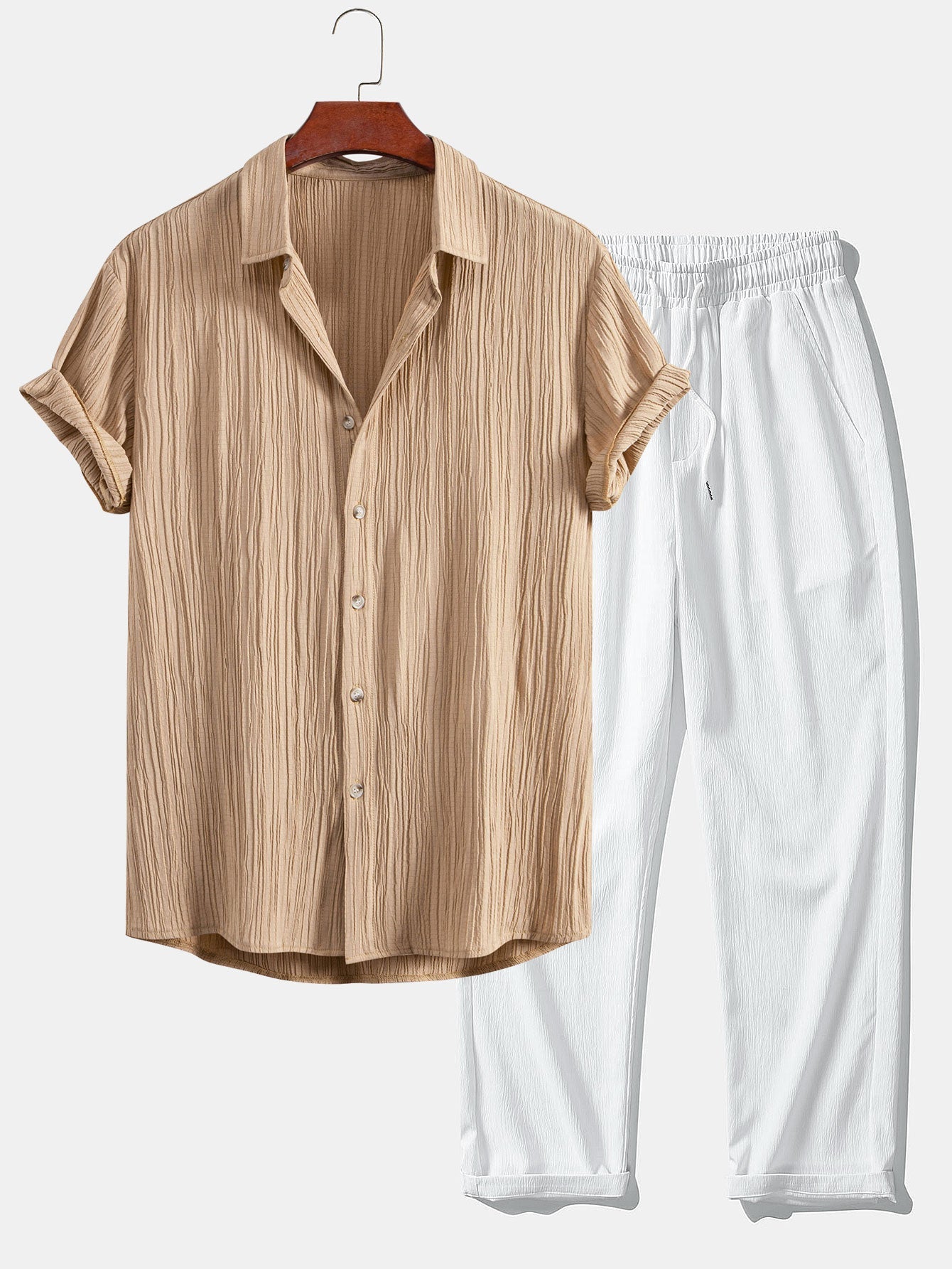 Tan & White / S