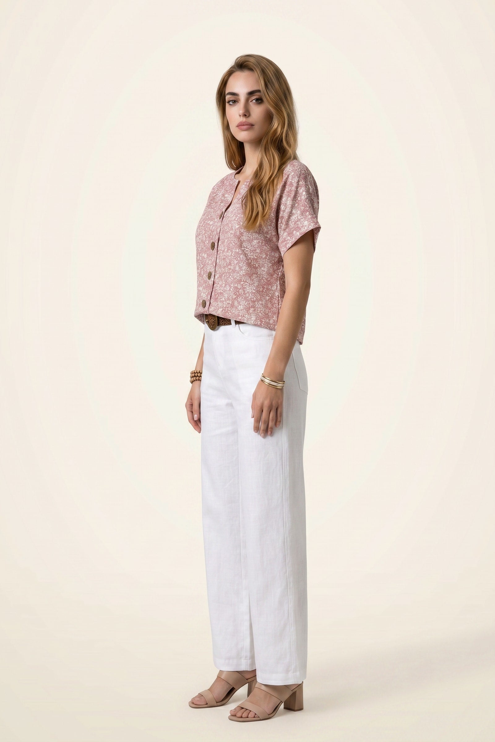 Blouse Florale Élégante Rose, vue de trois-quarts