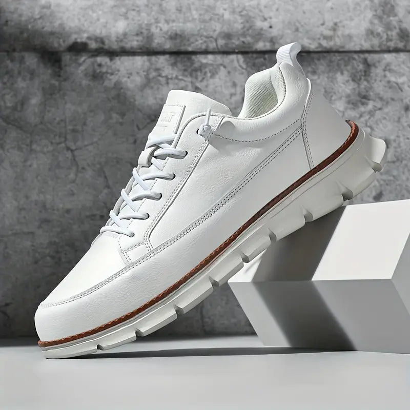 LEATHER SNEAKERS WITH SUPPORT