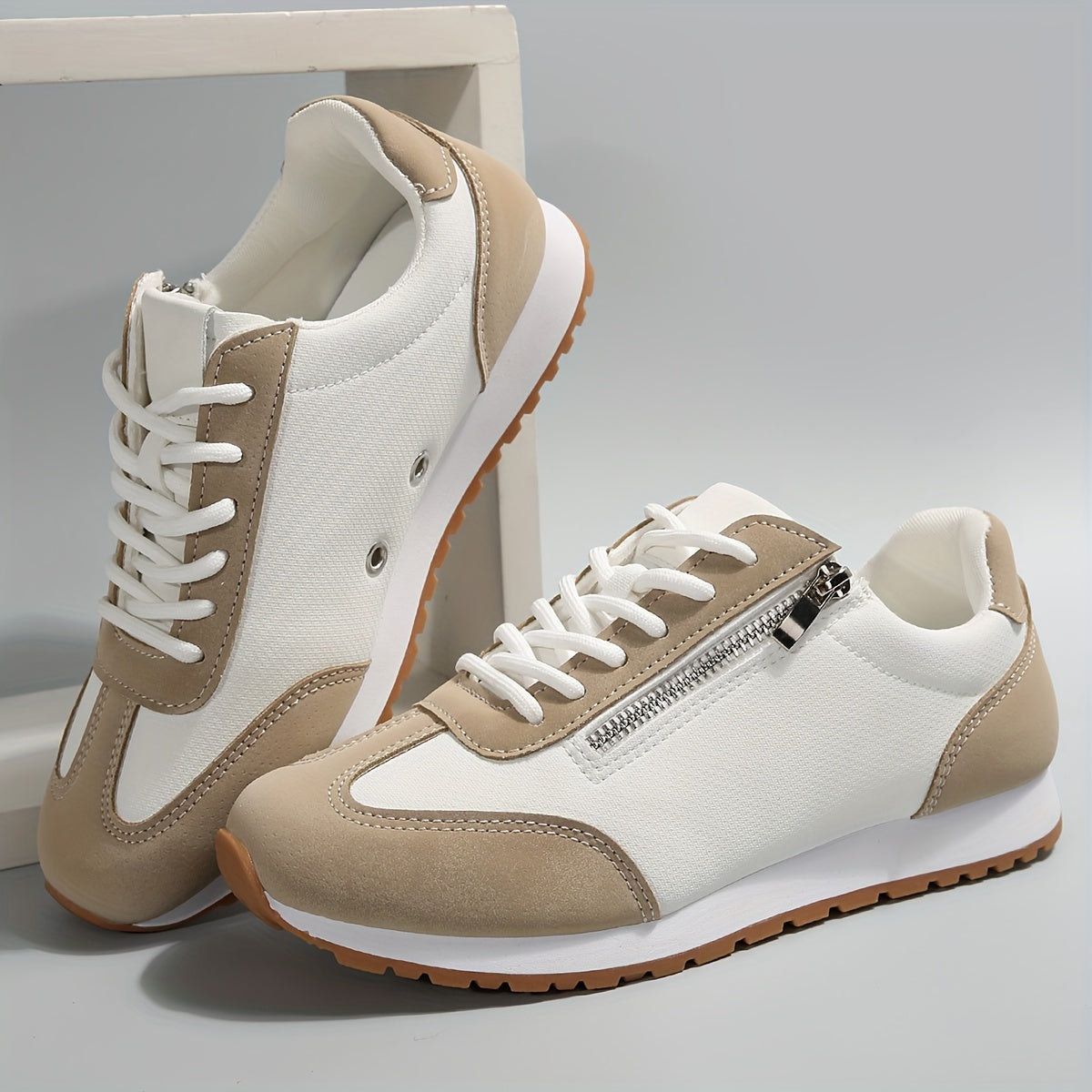 Cadiz™ Orthopedic Shoes Blanc, photo studio
