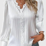 Berthe | Blouse à manches bouffantes et col V