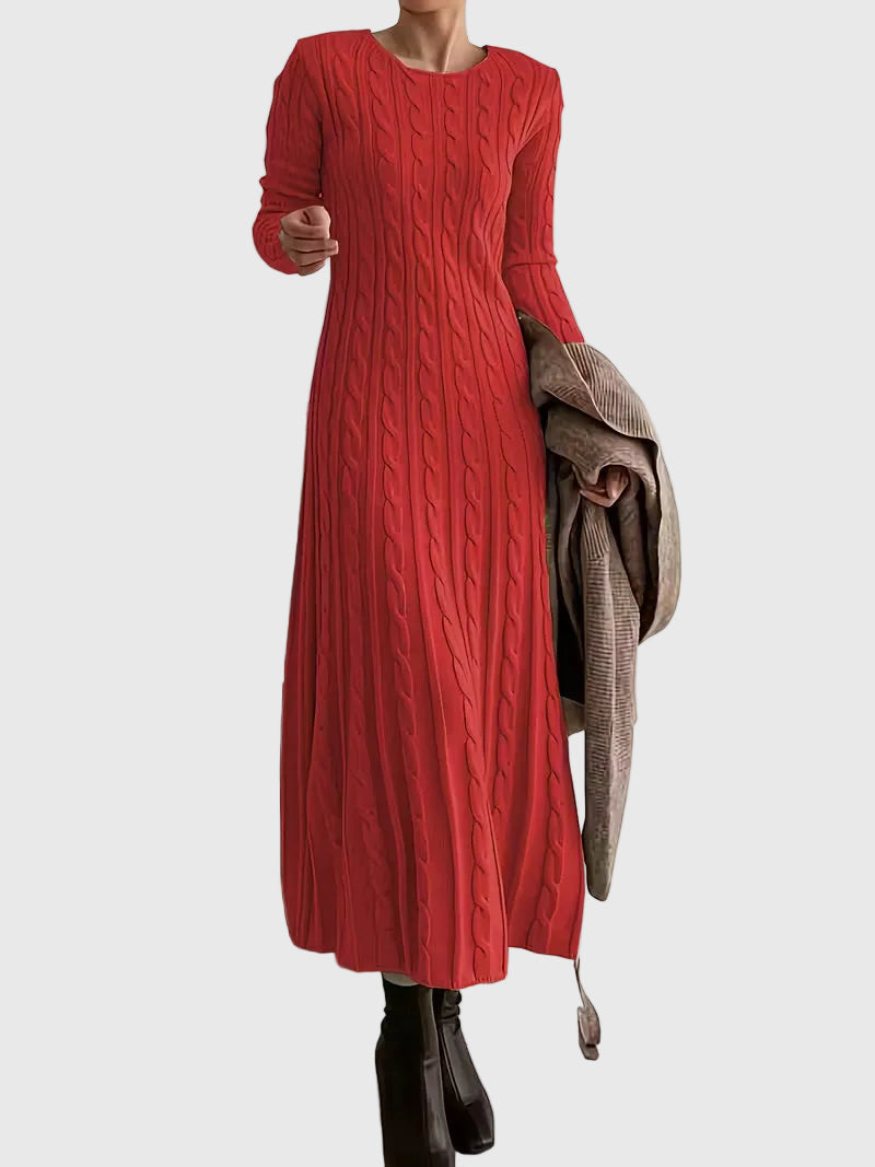 Ondine | Robe longue en maille à torsades Rouge, photo studio