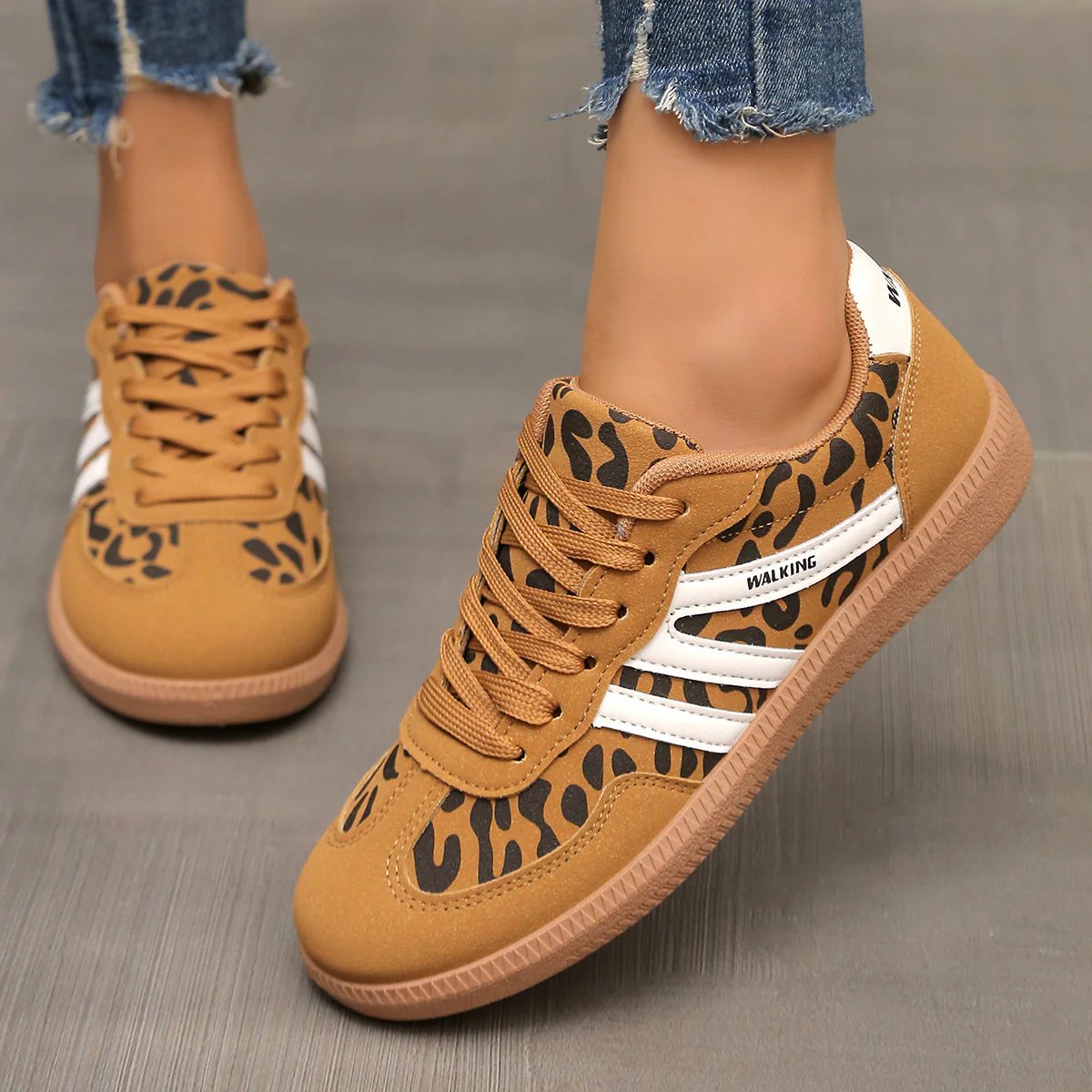 Briony™ Orthopaedic Cushioned Trainers Léopard, photo studio