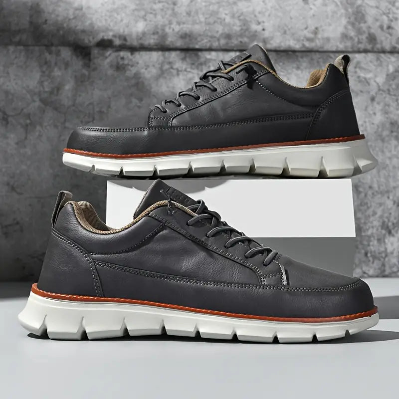 LEATHER SNEAKERS WITH SUPPORT