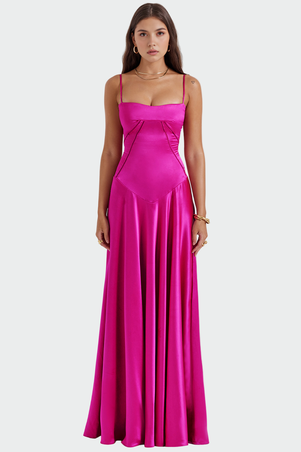 Une robe que vous aimerez avoir choisie.