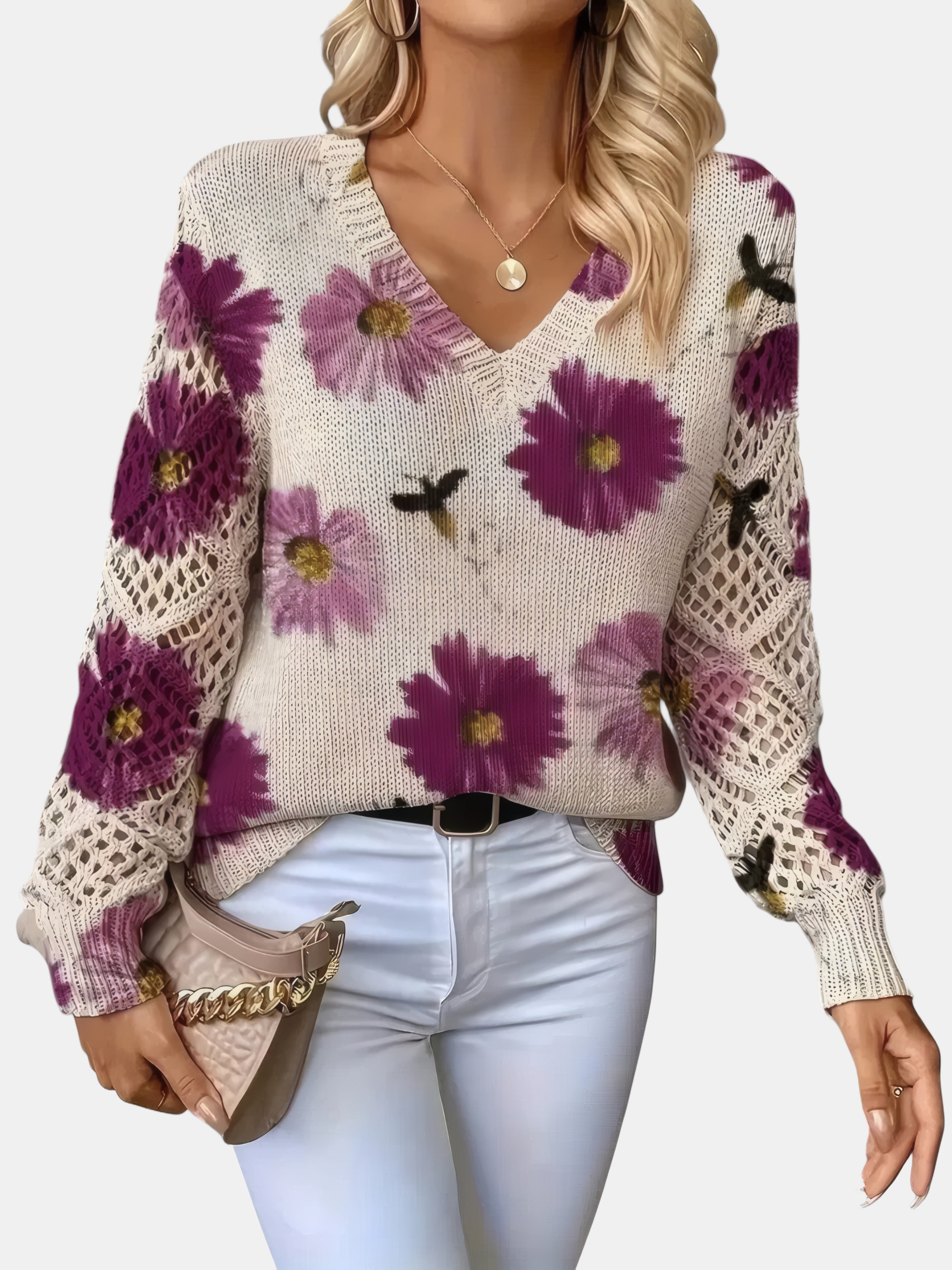Anaïs | Pull à motif fleuri et manches au crochet Lilas, photo studio