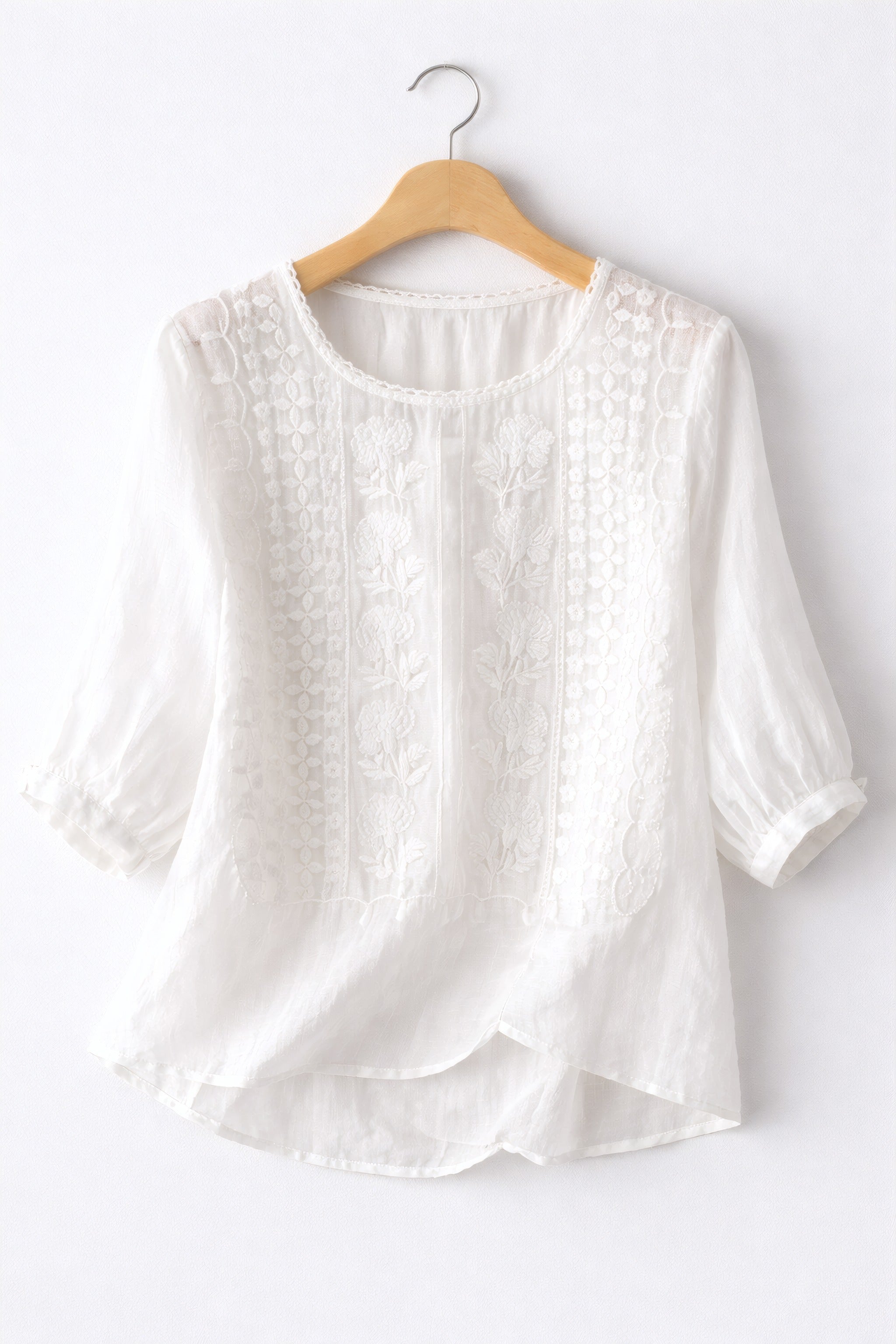 Corinne | Blouse à col rond et poignets élastiqués Blanc, photo studio