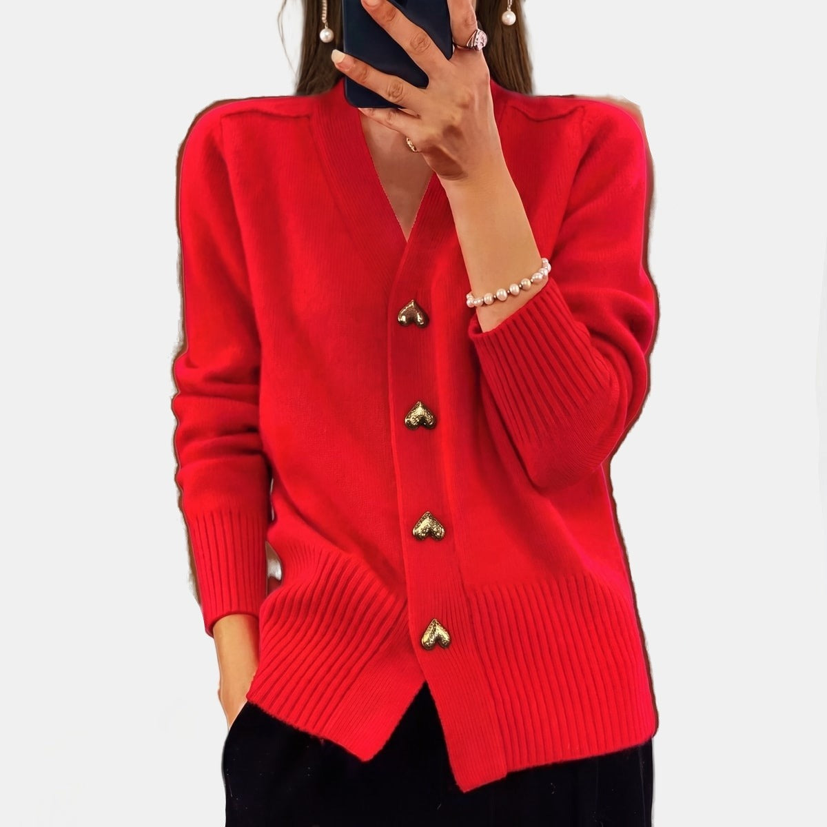 Cardigan à Boutons Coeur Rouge, photo studio