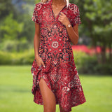 Adèle | Robe d’été élégante à col V et motif ornemental