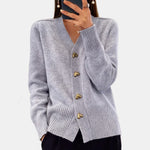 Liliane | Cardigan à col V et boutons cœur
