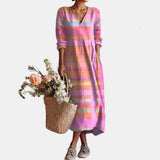 Frédérique | Robe longue à carreaux et col en V