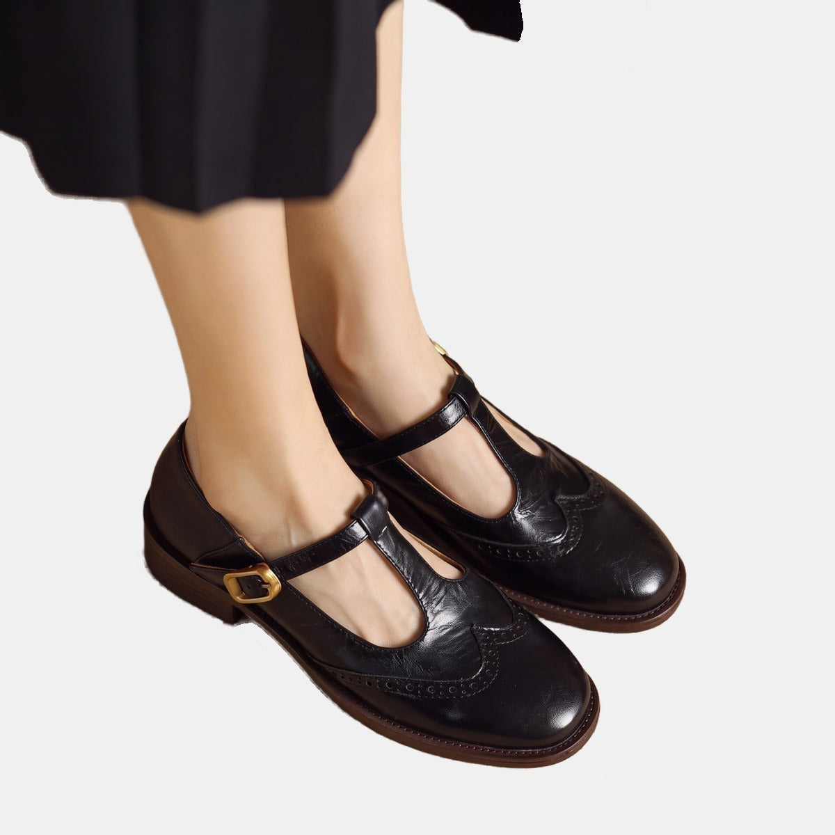 Mary Janes Plates en Cuir Bride Fine Noir, photo studio