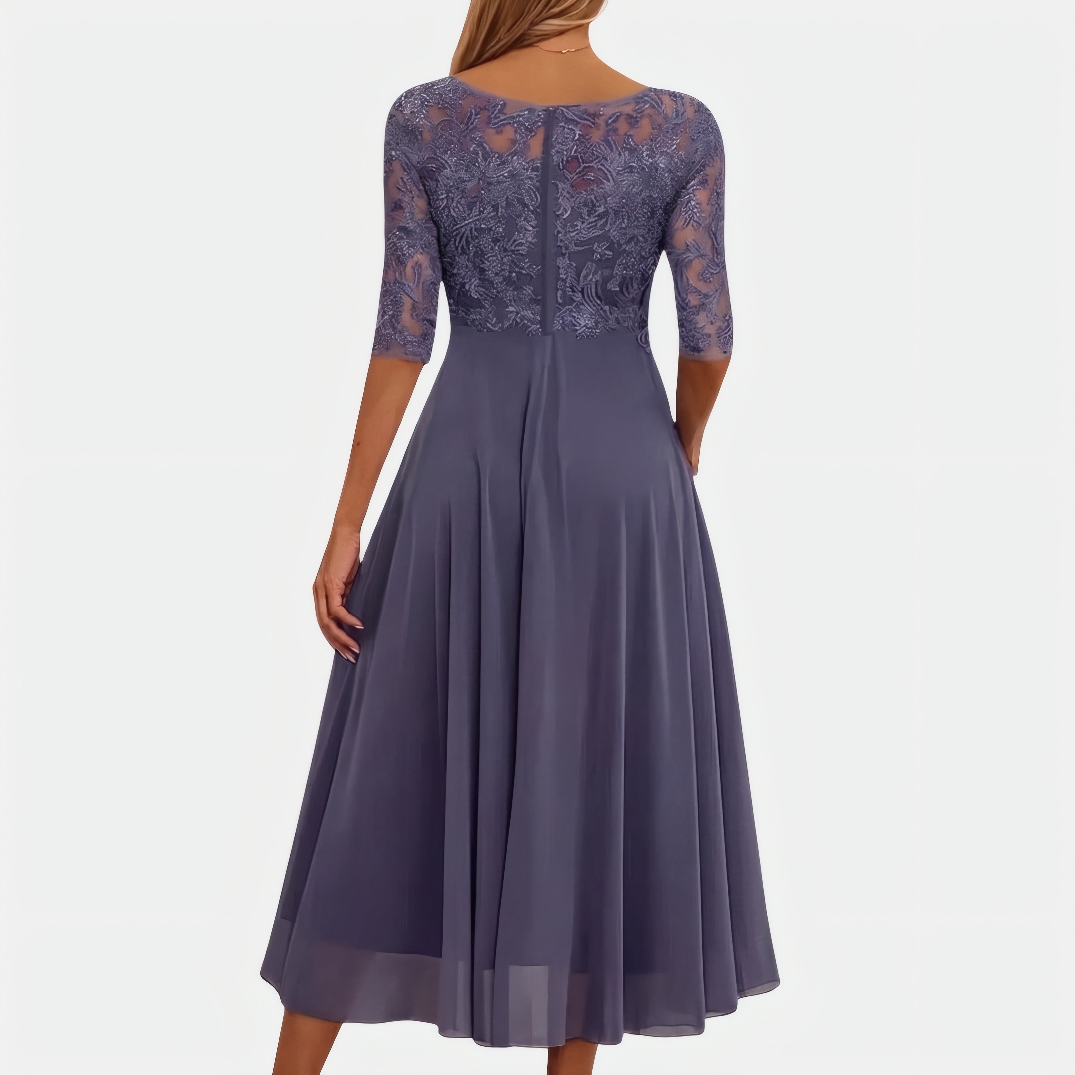 Leontyna | Robe élégante en dentelle — dentelle Violet, photo studio