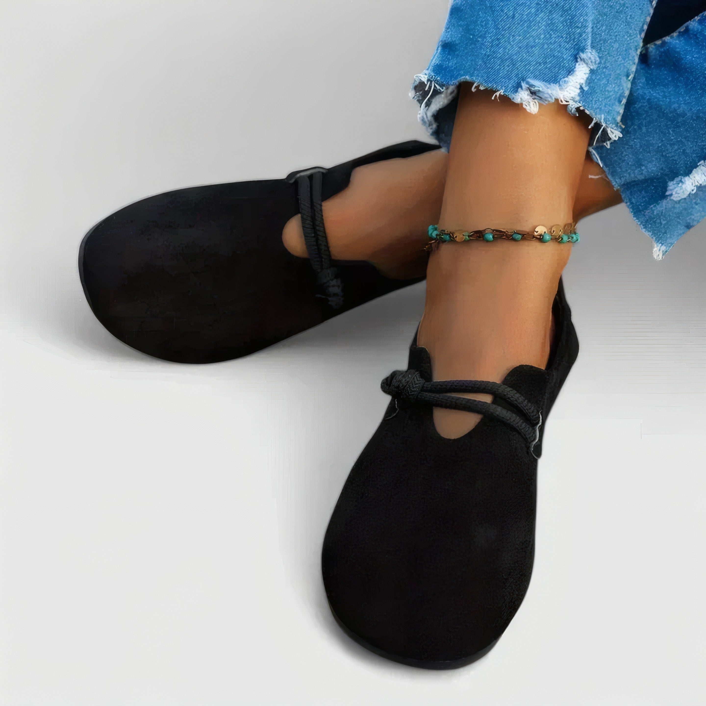 Nadine | Slippers orthopédiques à détail corde Noir, photo studio