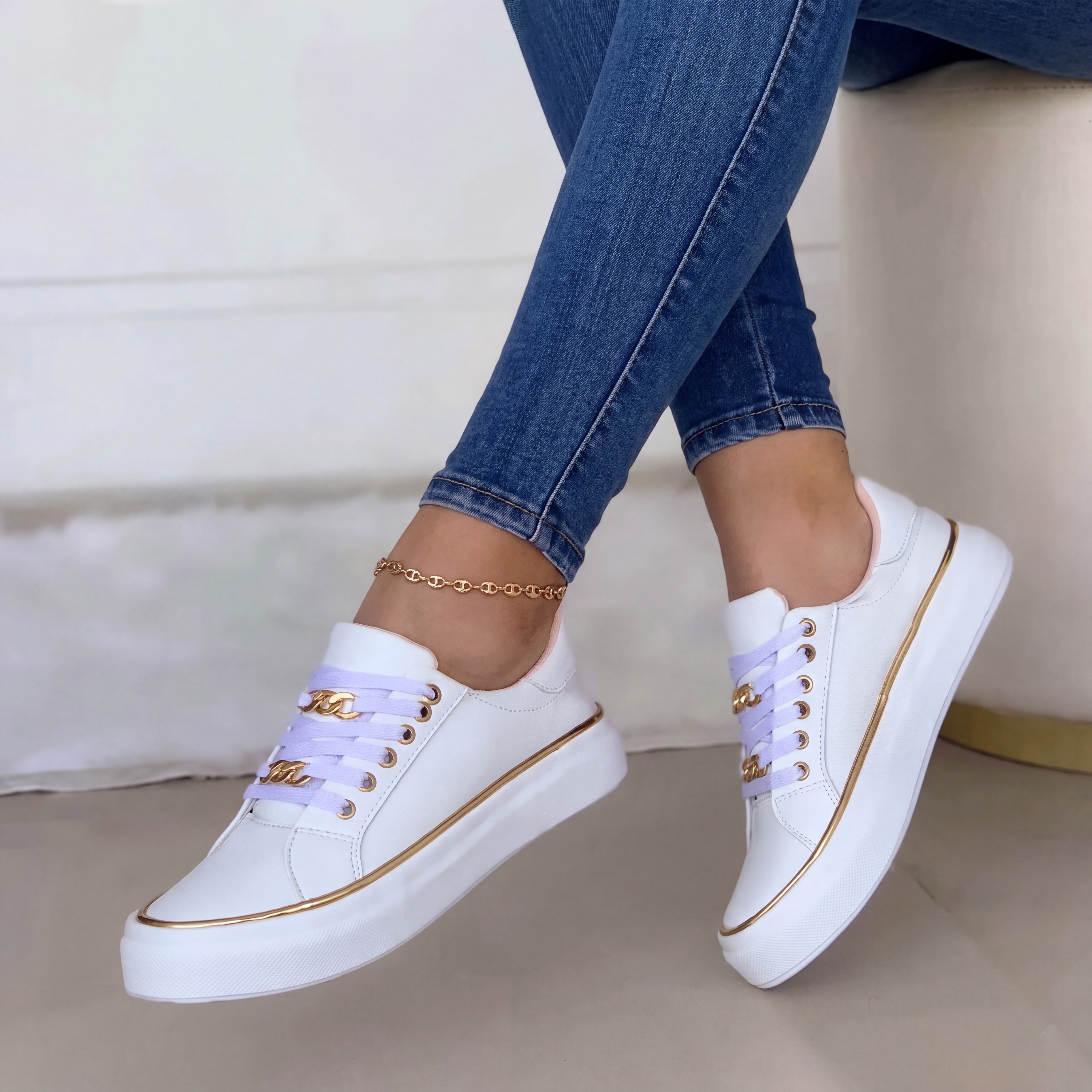 Annette | Chaussures orthopédiques à talon épais Blanc, photo studio