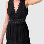 Alena — Robe Midi Élégante