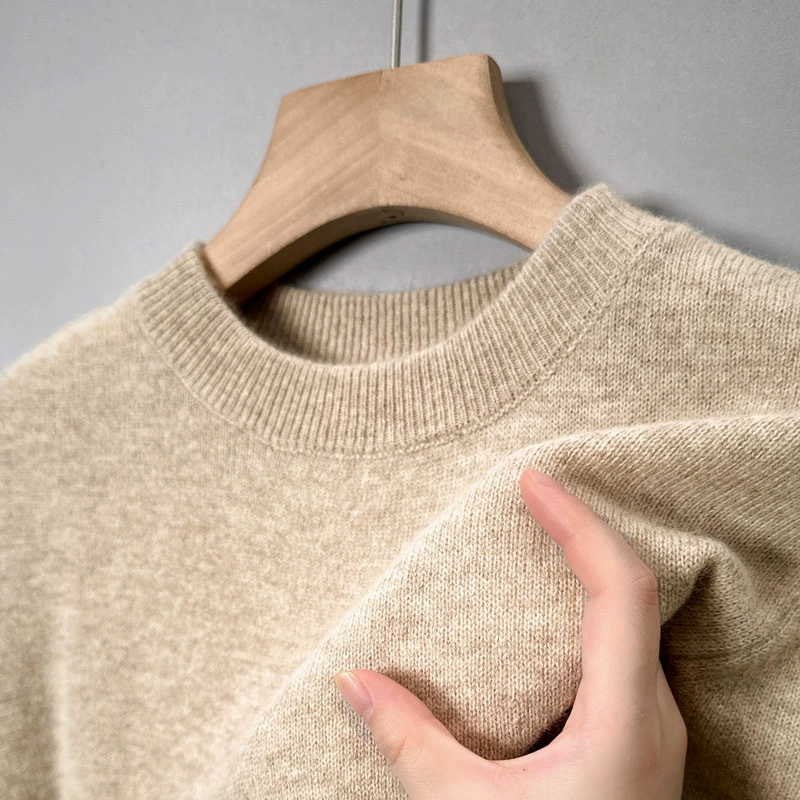 Josette | Pull ample et léger à superposer Beige, photo studio