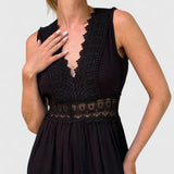 Alena — Robe Midi Élégante
