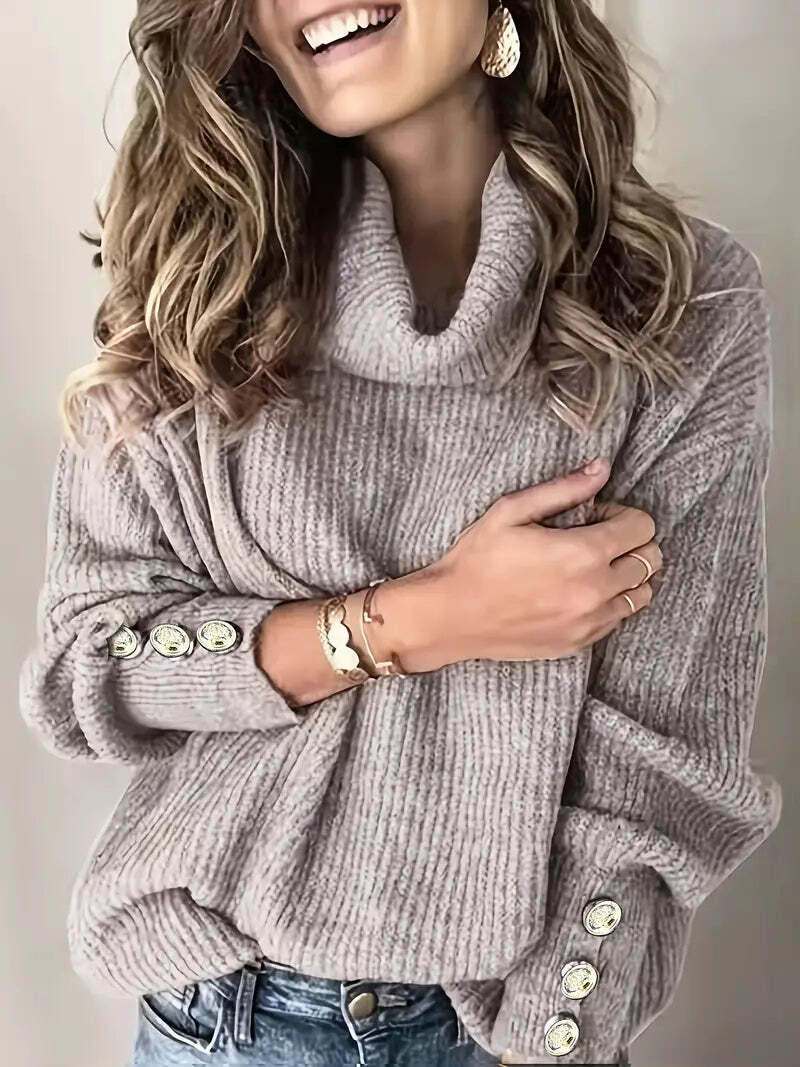 Gwenaëlle | Pull oversize à col roulé et poignets boutonnés Gris, photo studio