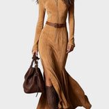 Adrianna | Robe longue en suédine marron ceinturée à fermeture éclair