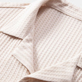 Ensemble — chemise cubaine gaufrée en maille à manches courtes & pantalon texturé froissé