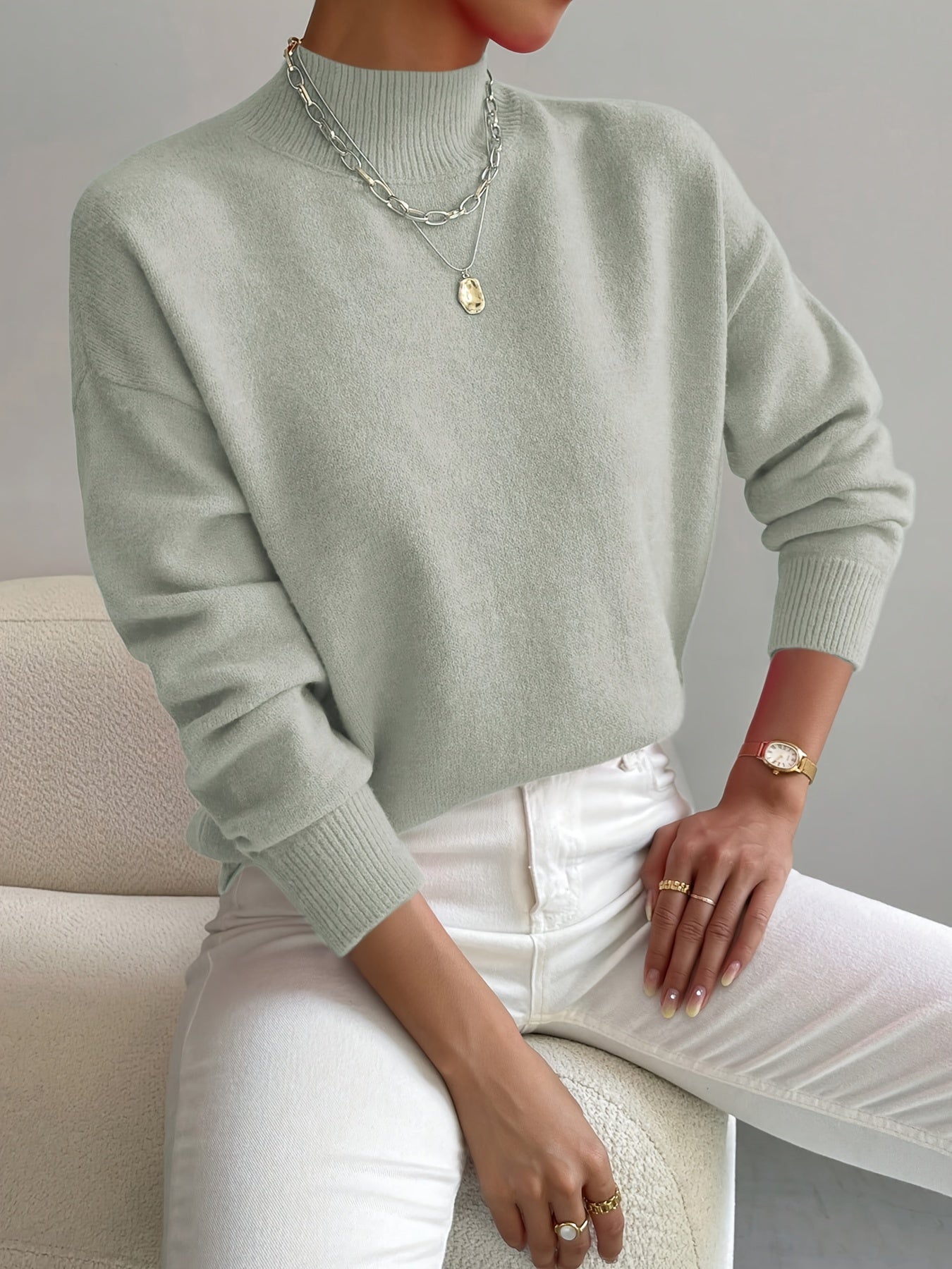 Mairiame | Pull oversize à col montant Vert clair, photo studio