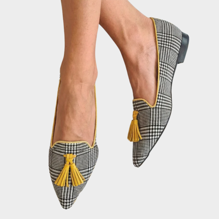 Mocassin à carreaux moderne