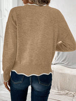 Arlette | Pull en maille à col V et bordure ondulée