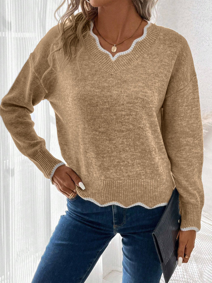 Arlette | Pull en maille à col V et bordure ondulée