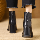 Claudia — Bottines de luxe à talon moyen