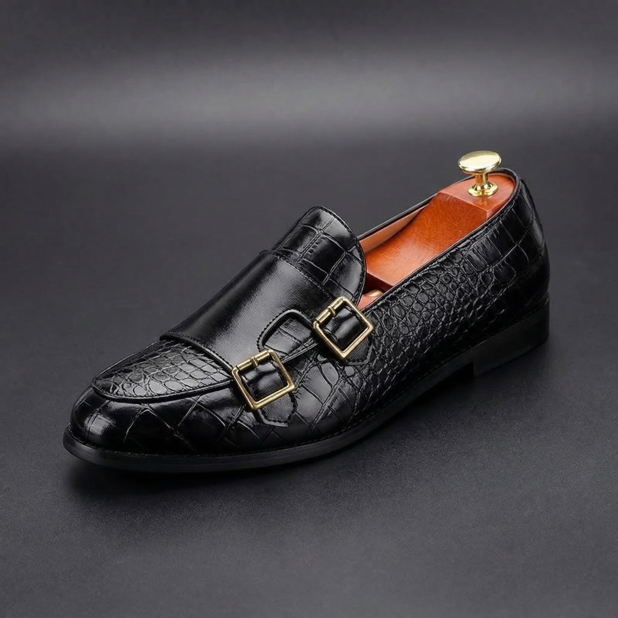 Black / 4