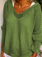 Victorine | Pull en maille ajourée à capuche et col V