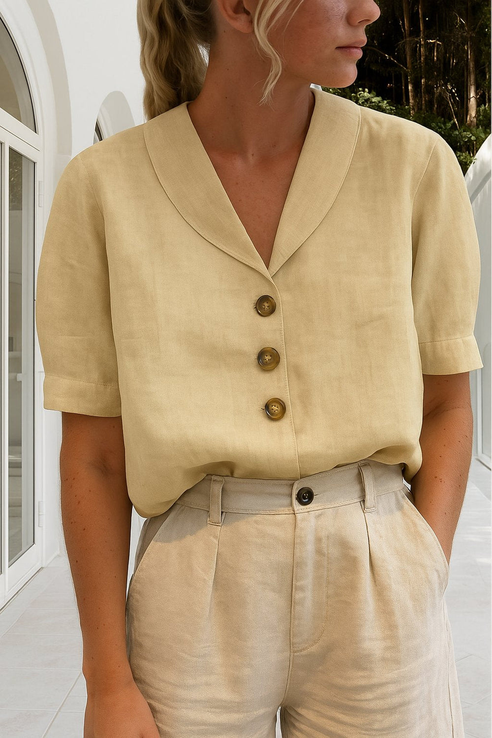 Une blouse, du café au dîner.